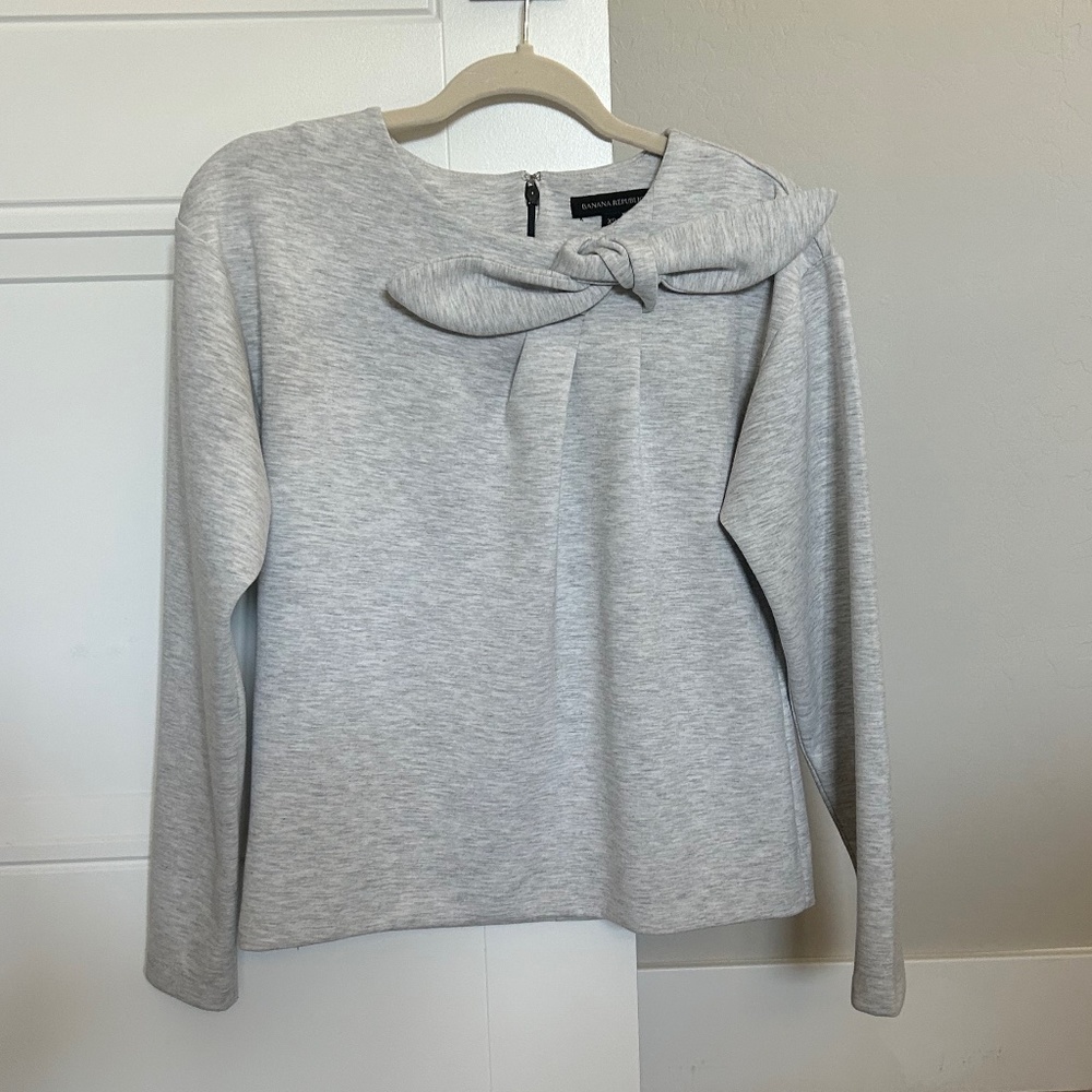 Banana Republic Bow Neck Gray Couture Sweatshirt - Picture 1 of 3